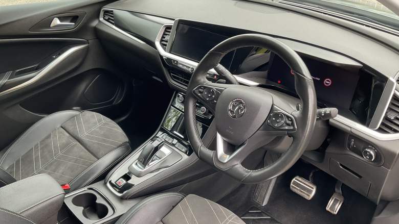 Vauxhall Grandland 1.5 Turbo D Ultimate 5dr Auto Diesel Hatchback